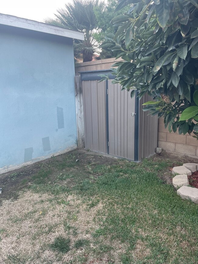 Photo - 2295 Orange Ave