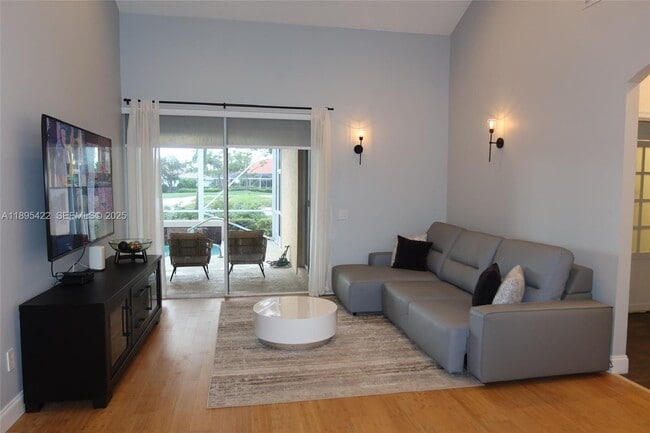 Photo - 8189 Sandpiper Way