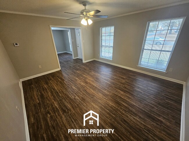 Photo - 5740 Fox Bend Ave