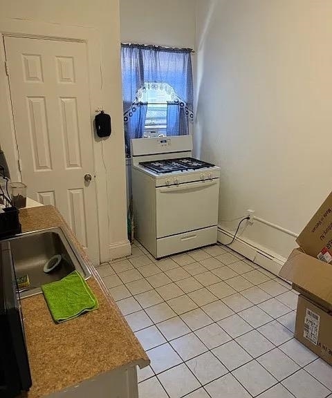 Photo - 44 W 54th St Unidad 2F