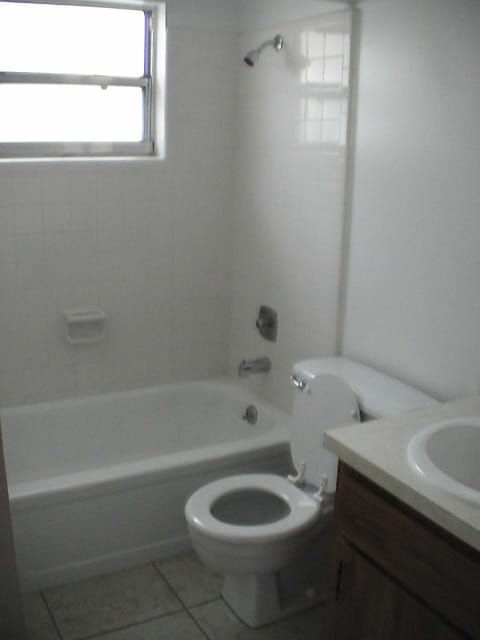 Photo - Beautiful 2x2 Downtown