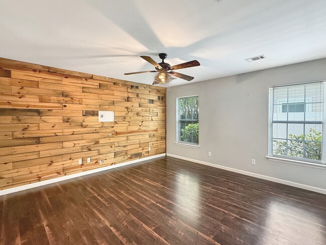 Photo - 21 Pine Forest Dr