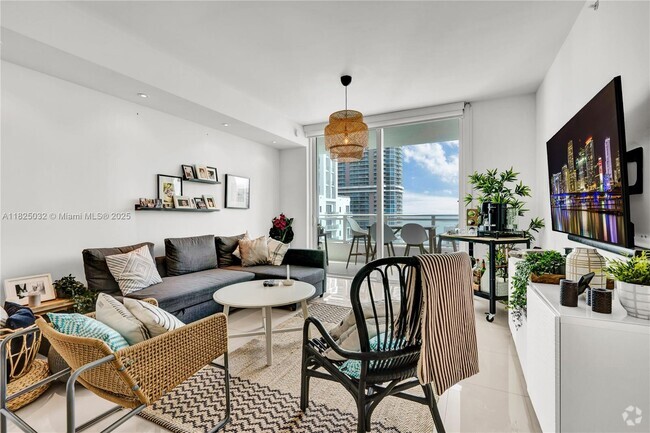 Building Photo - 1080 Brickell Ave Unit 4104 Rental