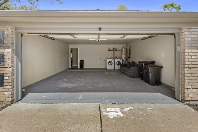 Building Photo - 20082 N Pecos Valley Trail