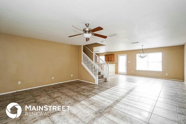 Photo - 148 Centennial Pl