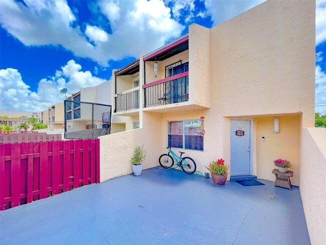 Building Photo - 3672 SW 59th Ave