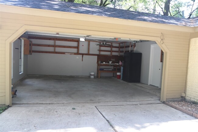 Building Photo - 27 N Greenbud Ct