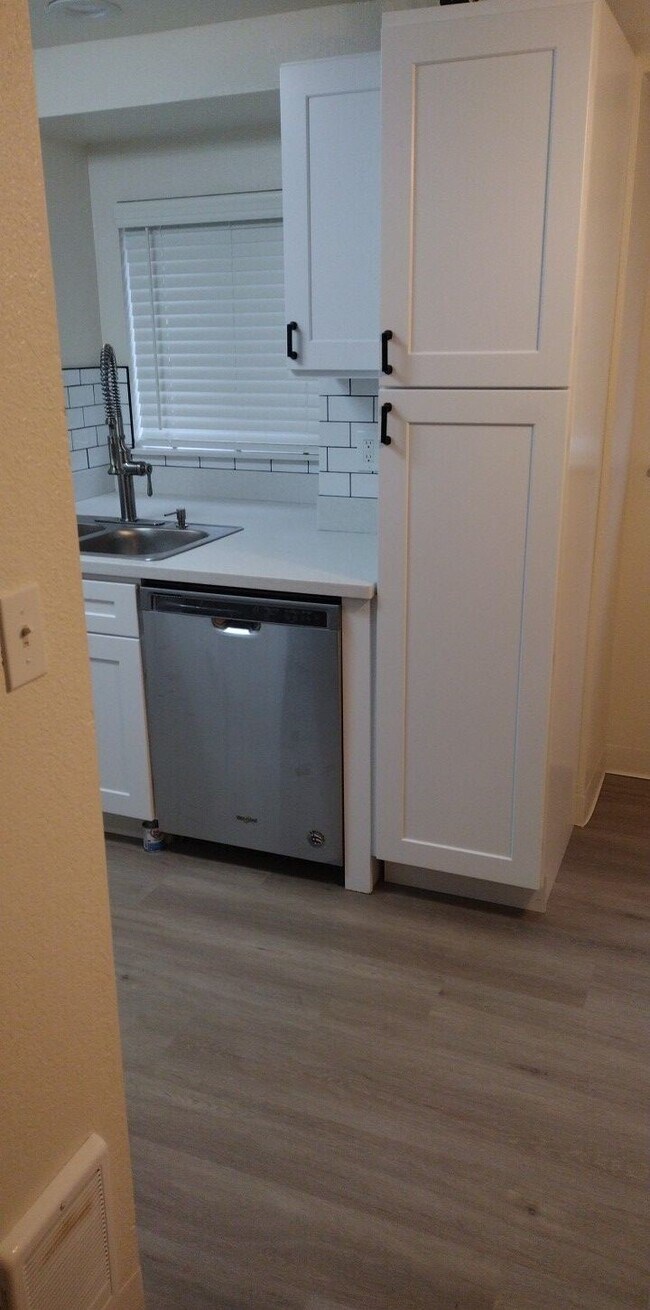 Westhampton Apartments For Rent in Federal Way, WA