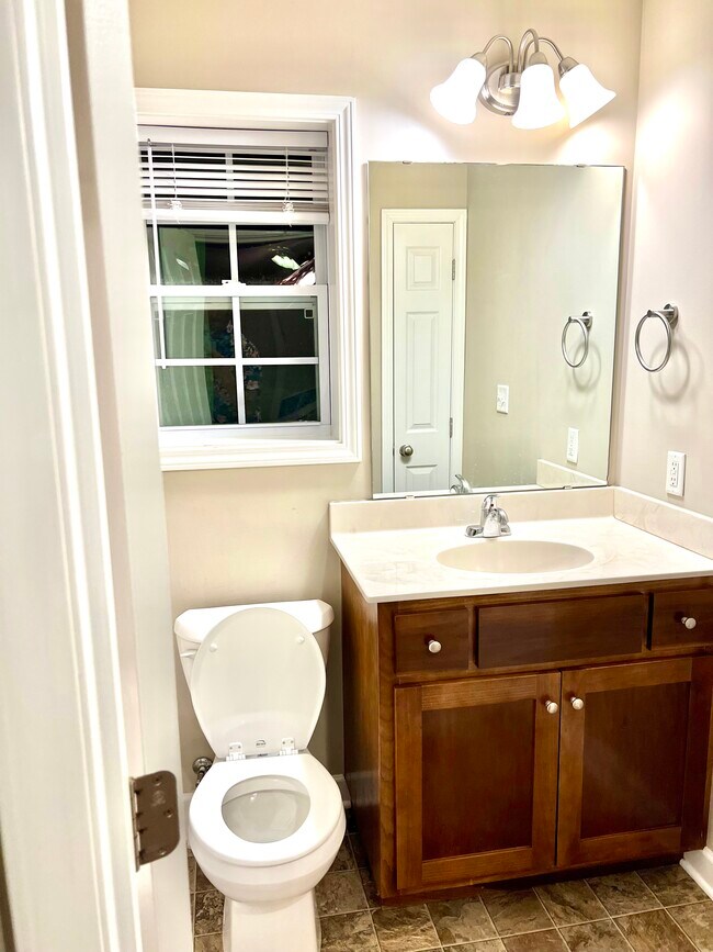 Photo - 141 McFadin Station St