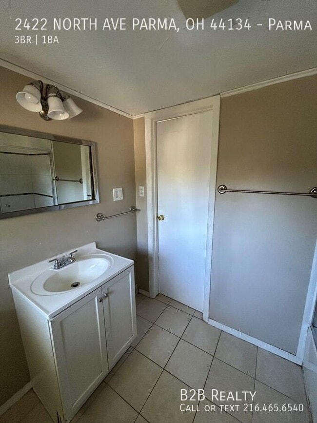 Photo - 2422 North Ave