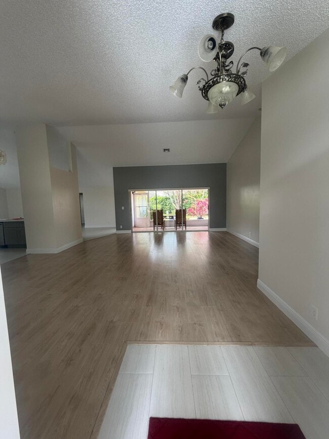 Photo - 1401 Hideaway Bend