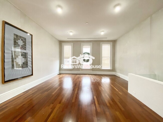 Photo - 520 1/2 Grand Ave