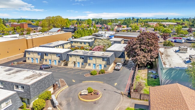 Villa Chateau Apartments