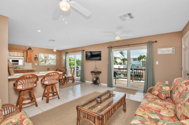 Photo - 1635 Pandorea Ln