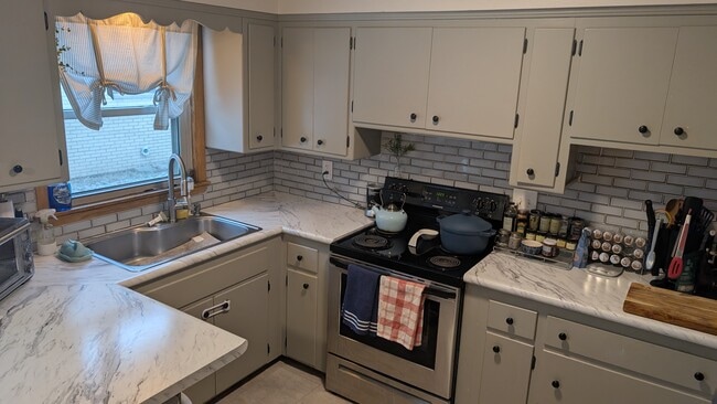 Photo - 3765 S. 58th St.