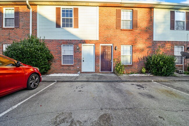 Photo - 284 Raleigh Dr