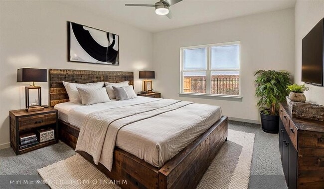 Photo - 10917 Tildon Ave