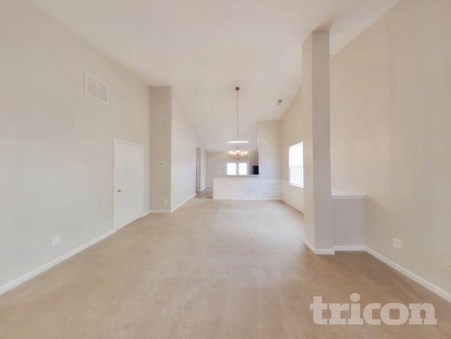 Photo - 1427 Wilshire Way