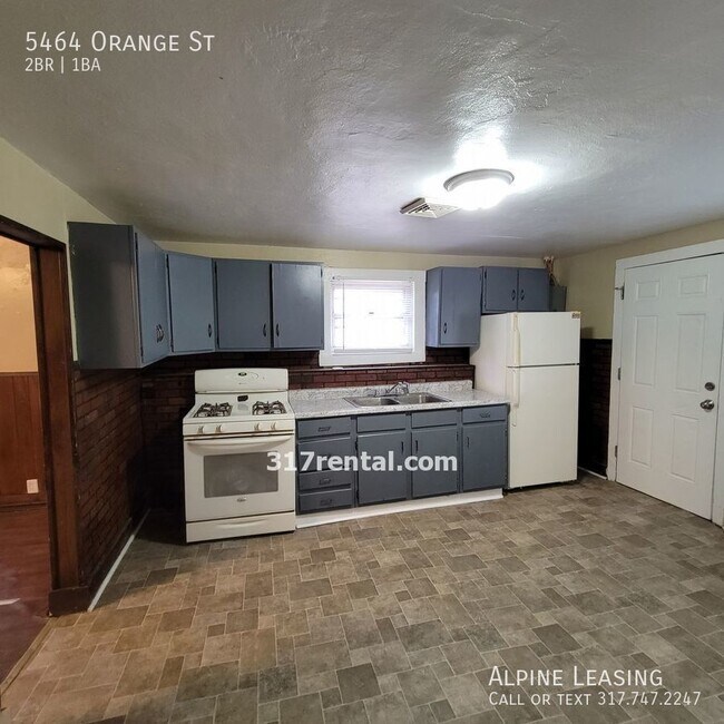 Southeast Indy 2BR House w/2Car Garage! Rental For Rent in