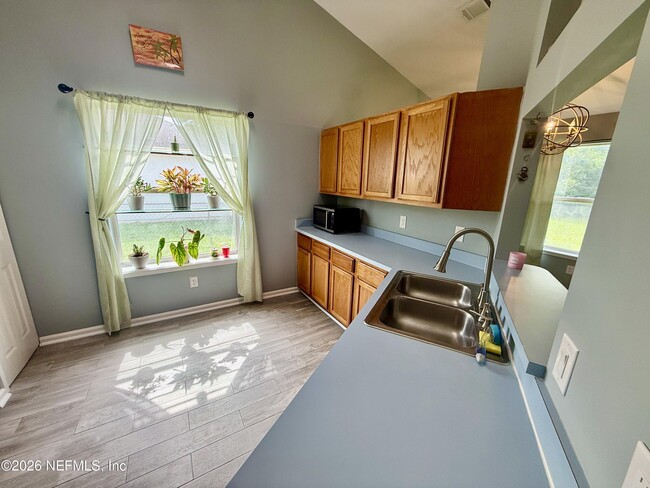 Photo - 336 Shamrock Ave S