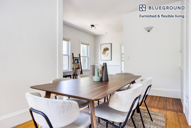 Photo - 32 Healey St Unidad FL2-ID646