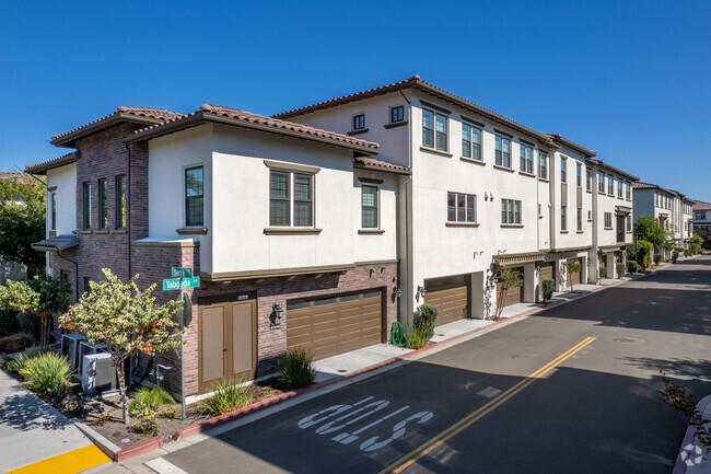 Photo - Las Positas Townhomes