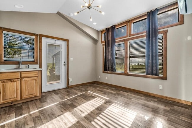 Photo - 452 Co Rd 205