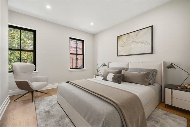 Photo - 102 E Brookline St Unit 4