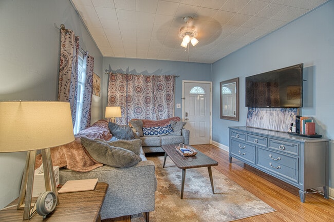Photo - 219 Vann Ave