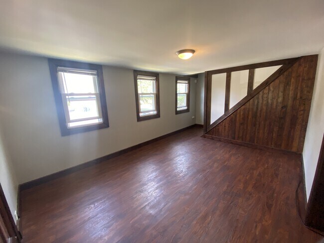 Photo - 223 Gregory St