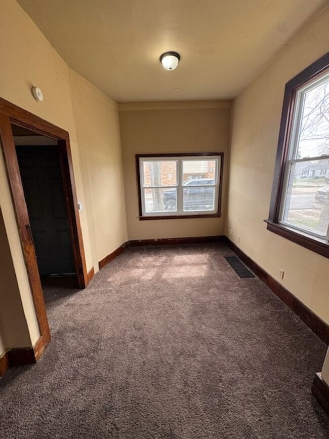 Photo - 420 Maxine Dr