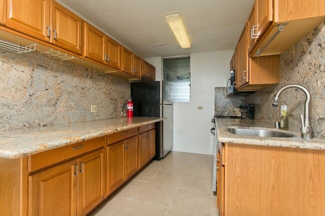 Photo - 1 Bed 1 Bath 1 Parking in Lele Pono - spectacular unobstructed view of Pearl Harbor! Unit 2106