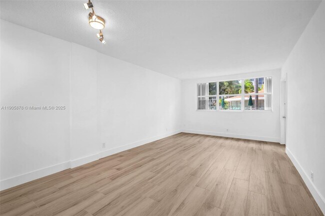 Photo - 1333 E Hallandale Beach Blvd Unit 109