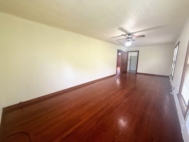 Photo - 1315 1/2 8th Street