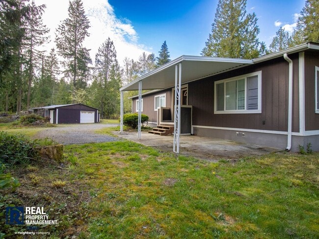 Photo - 2 Bed / 2 Bath Home with 4-Car Garage, Large Yard & RV Parking in Graham!