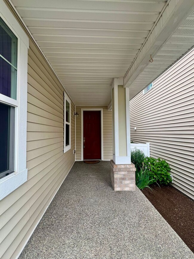 Photo - PENDING APPLICATION; Hawk's Prairie 3BD + Bonus Area