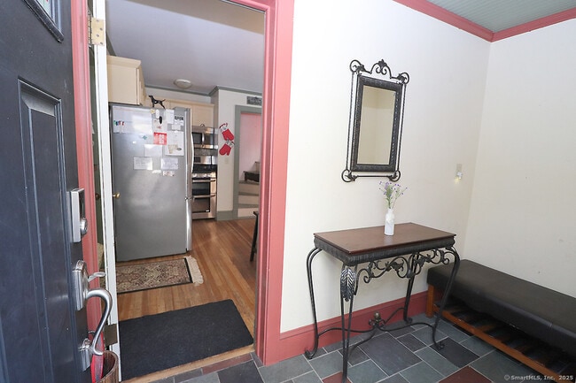 Photo - 111 Stearns St