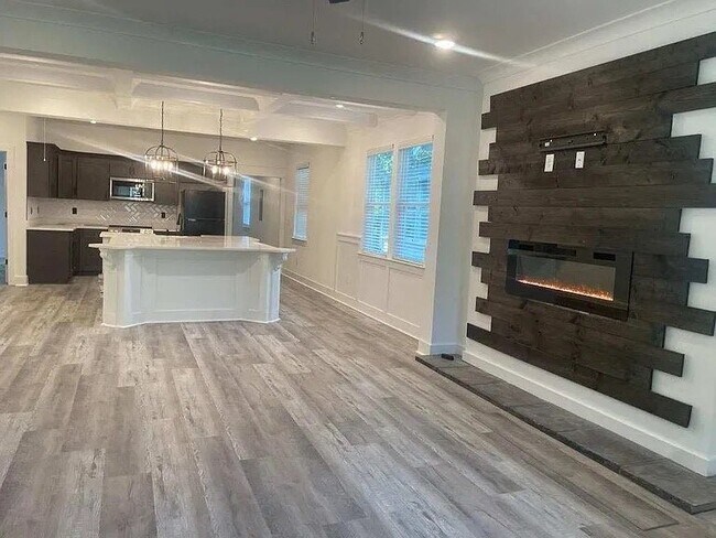 Photo - 2329 Santee Ave
