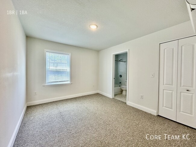 Photo - 1901 Olathe Blvd Unit 109