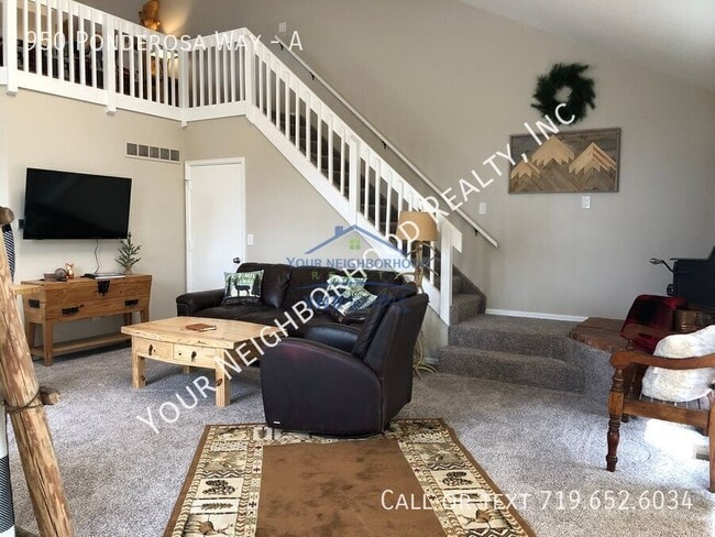 Photo - 950 Ponderosa Way