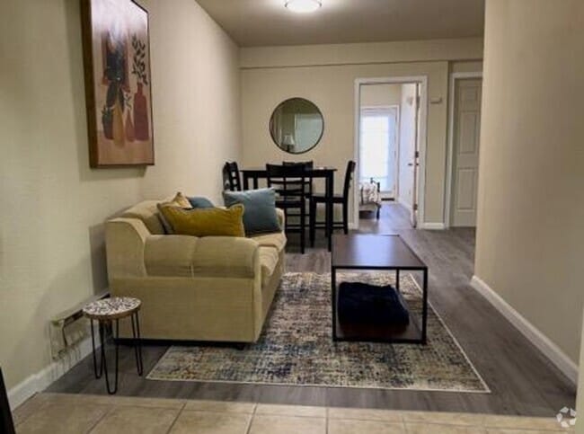 Building Photo - 4004 Unit B Rental