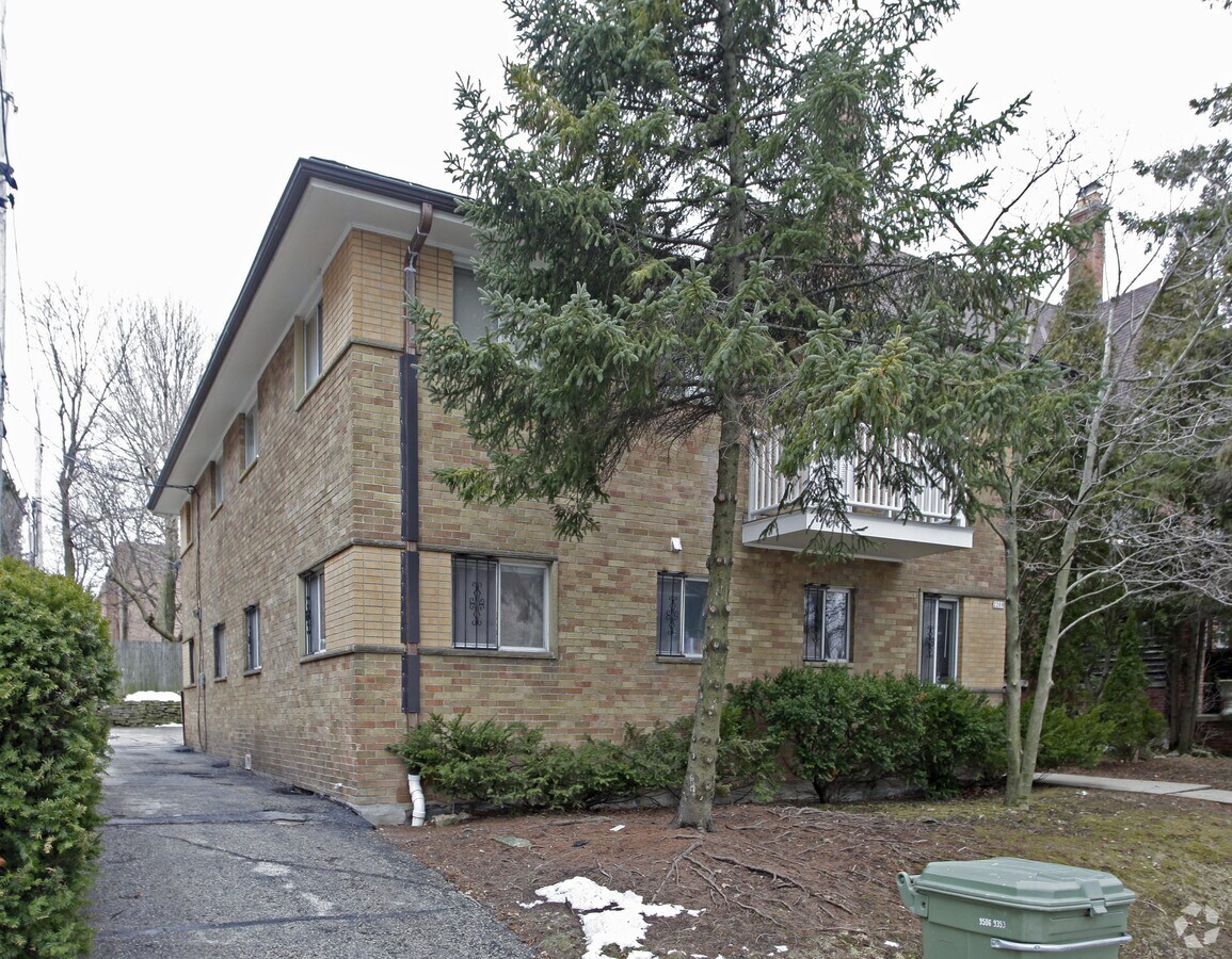 Photo - 2209 E Park Pl