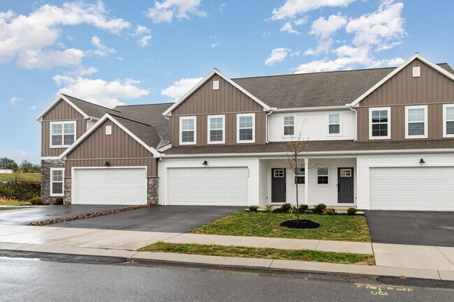 Photo - 7870 Briarwood Dr