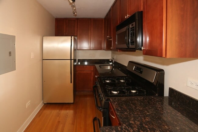 Photo - 630 W Wrightwood Ave Unit 512