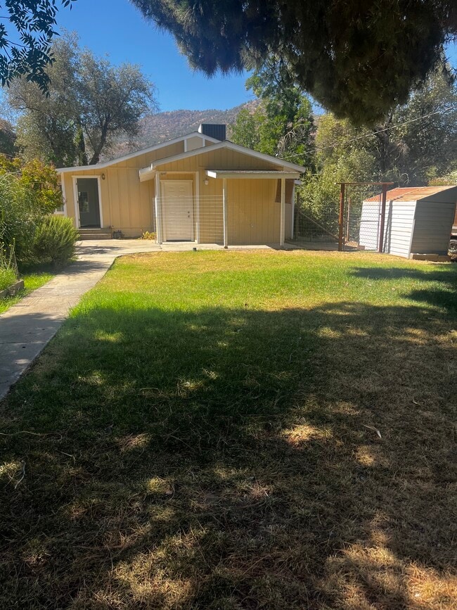 Photo - 40671 Old Three Rivers Rd Unidad A