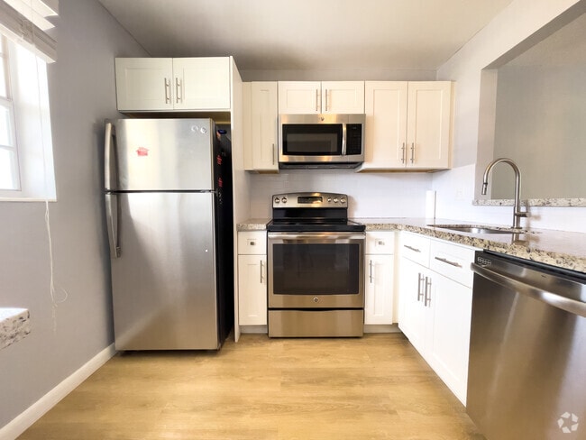 Building Photo - 2801 NW 47th Ter Unit 105B Rental