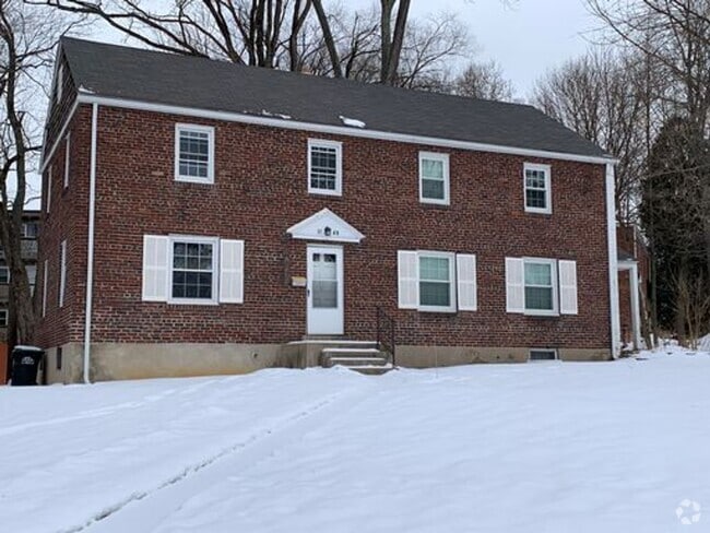 Building Photo - Spacious Duplex in State College School Di... Rental