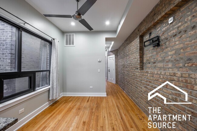 Photo - 3716 W Belmont Ave Unit 2E