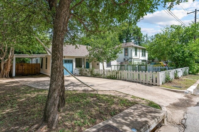 Photo - 3305 Harris Park Ave