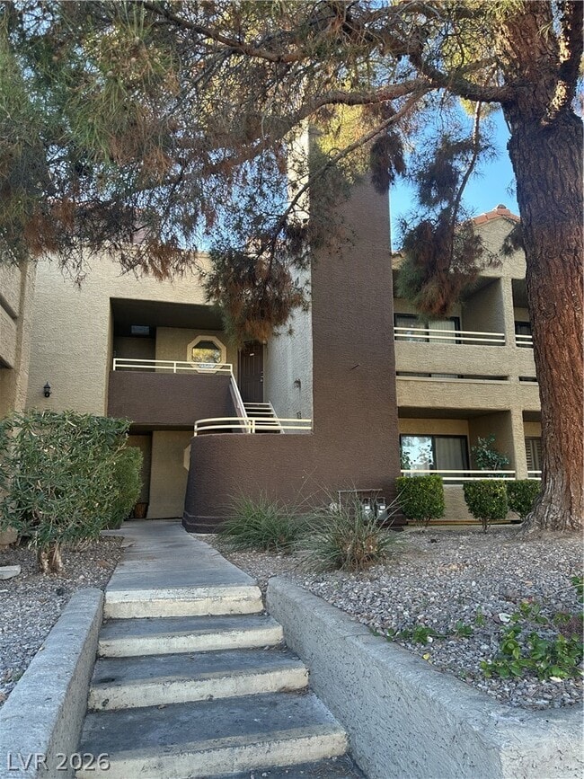 Building Photo - 5040 S Rainbow Blvd Unit 203